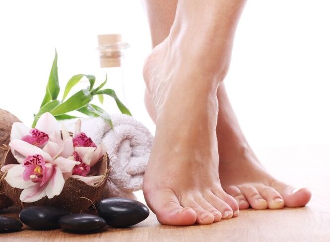 zdravé nohy po léčbě plísňové infekce